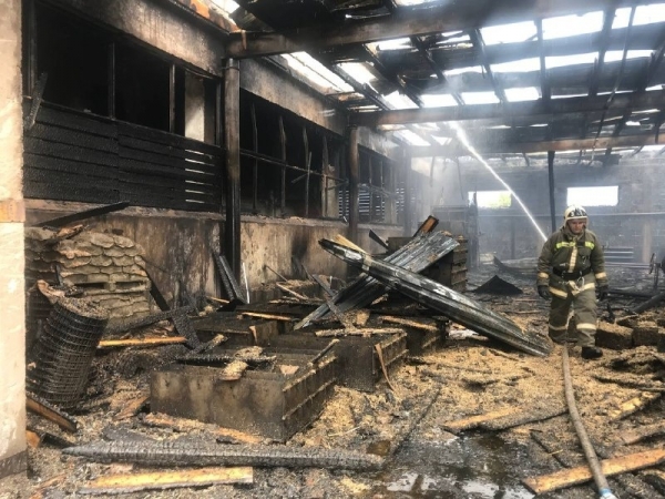 Огнеборцы Улан-Удэнского пожарно-спасательного гарнизона ликвидировали пожар в гаражном боксе 