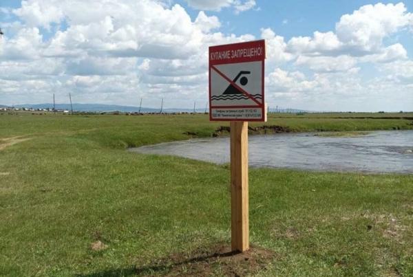 Сотрудники МЧС России предостерегают от купания в необорудованных местах 