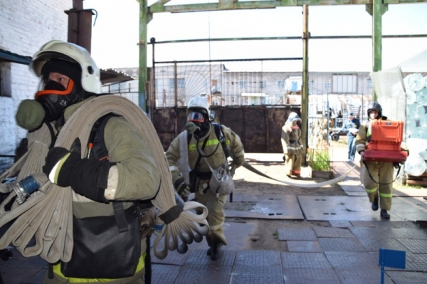 Сотрудники МЧС России ликвидировали условный пожар на режимном объекте 