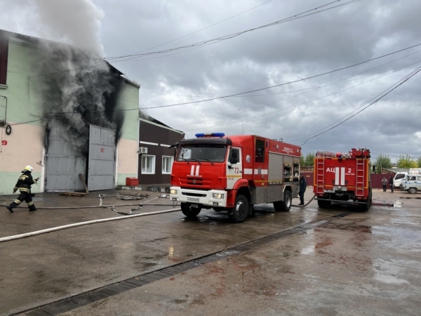 Сотрудники МЧС России ликвидировали крупный пожар в Улан-Удэ 