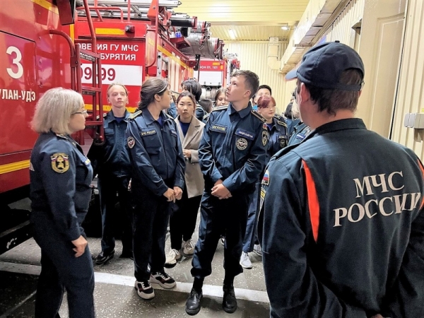 Учащиеся класса МЧС России прикоснулись к истории в Музее пожарной охраны 