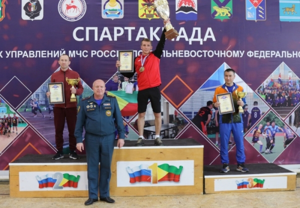 Прошли соревнования по гиревому спорту среди Главных управлений МЧС России Дальневосточного федерального округа 