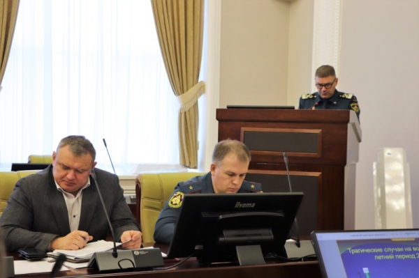 В Правительстве обсудили вопросы безопасности людей на водных объектах Республики Бурятия  в осенне-зимний период 2022-2023гг. 