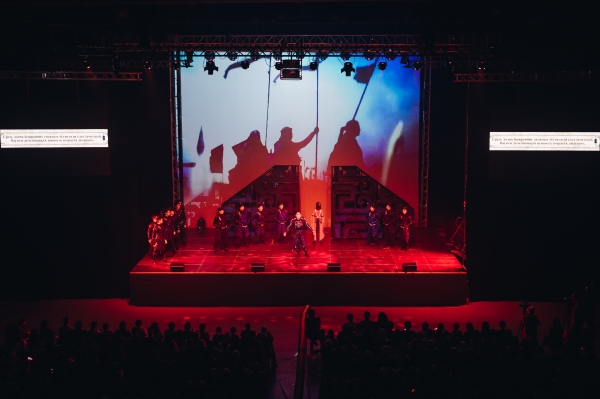 "Чтобы Россия, мы с вами смогли сохраниться": в Бурятии прошел благотворительный концерт в поддержку военнослужащих