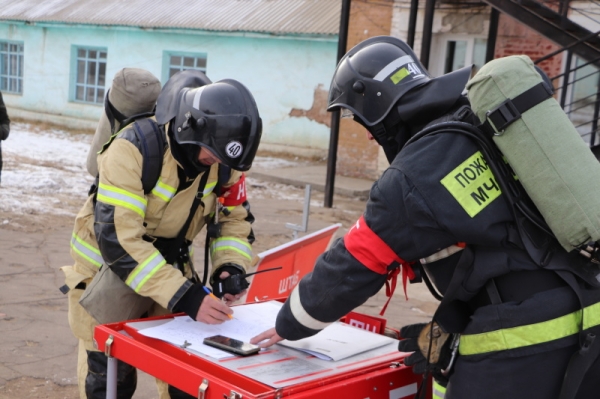 Пожарно-тактическое учение прошло в Гусиноозерском энергетическом техникуме 