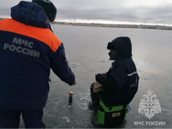 Инспекторы ГИМС предупреждают об опасностях тонкого льда 