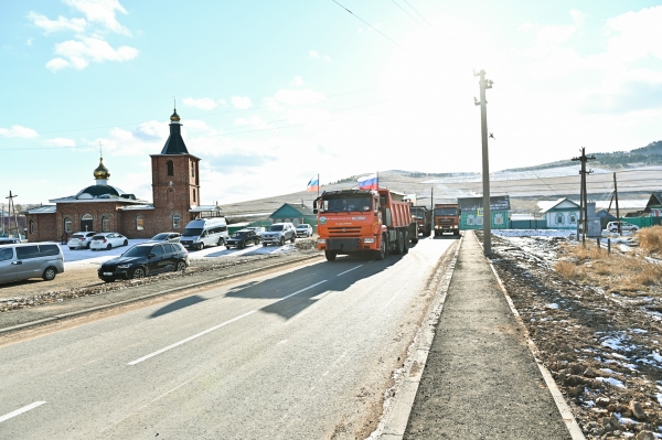 В Бурятии в «самой красивой деревне России» после реконструкции торжественно открыли улицу и мост