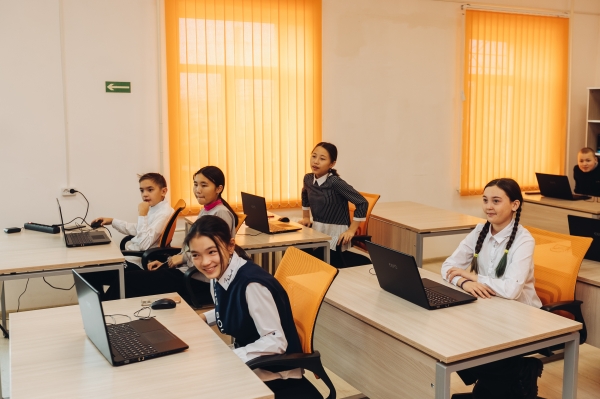 IT-куб, обновленная школа, памятник и юрта-музей первому бурятскому ученому открылись в Джидинском районе Бурятии 