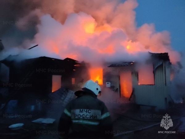 Огнеборцы ликвидировали пожар в СНТ "Строитель" в г. Улан-Удэ 
