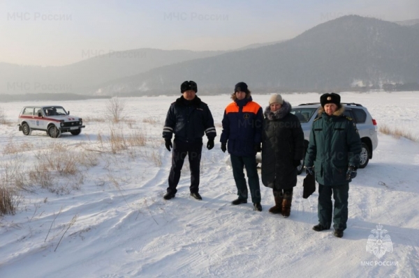 В Бурятии проходят межведомственные мероприятия по предупреждению выезда транспорта на лёд 