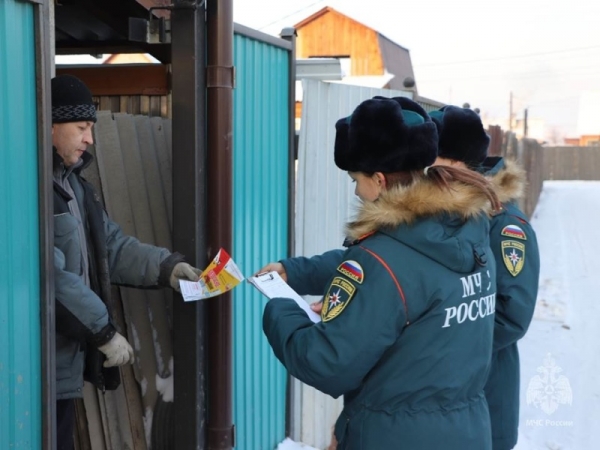 Сотрудники МЧС России призывают граждан уделить особое внимание отопительным прибором в период холодов 
