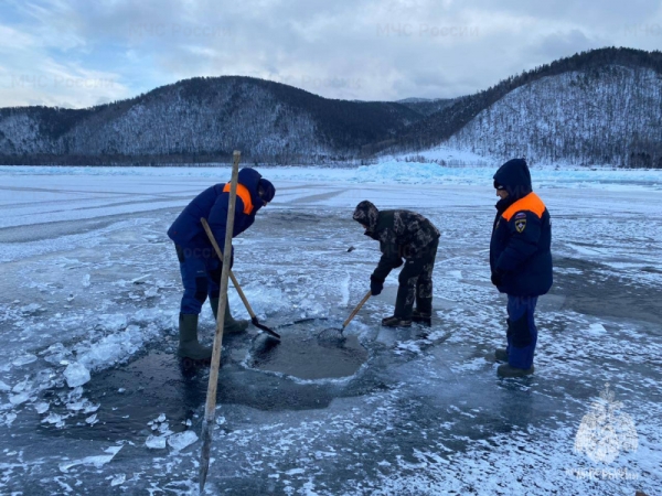 Выезд на лёд Байкала опасен! Первый трагический случай в Баргузинском районе 