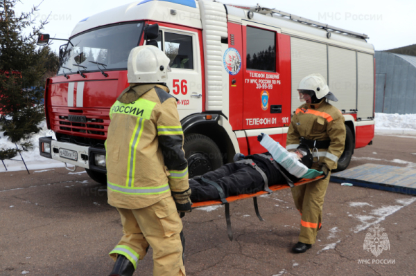 Пожарно-спасательная часть № 5 более 5 лет занимает 1 место в соревнованиях по проведению аварийно-спасательных работ на автотранспорте 