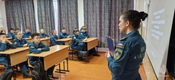 В Улан-Удэ для кадетского класса МЧС России проведен урок 