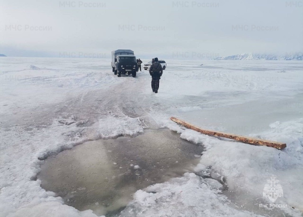 Инспекторы ГИМС предупреждают об опасности выезда на лед 
