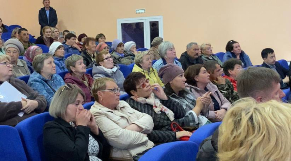 Глава Бурятии ответил на вопросы жителей села Ильинка 