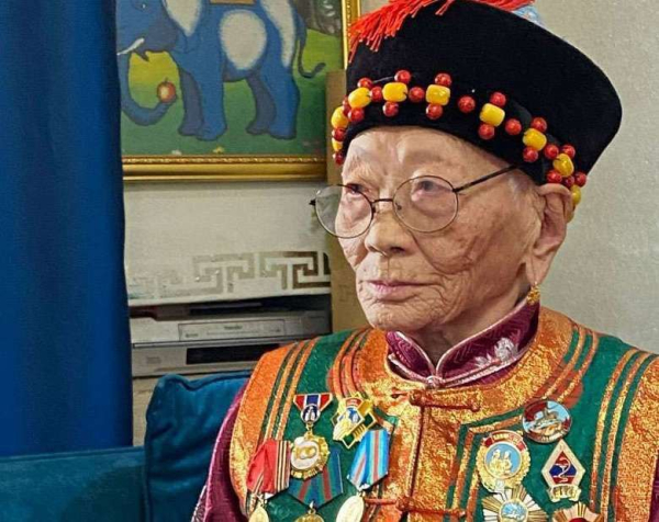 На Парад Победы в столицу Бурятии прибудет 100-летняя ветеран Халхин-Гола  