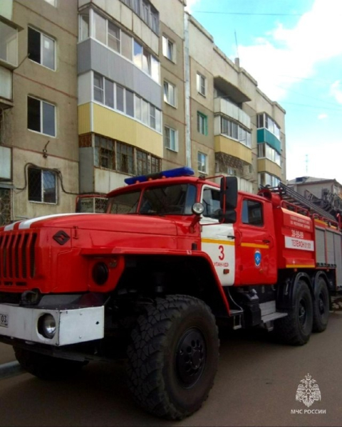 На пожаре в г. Улан-Удэ огнеборцы спасли 5 человек 