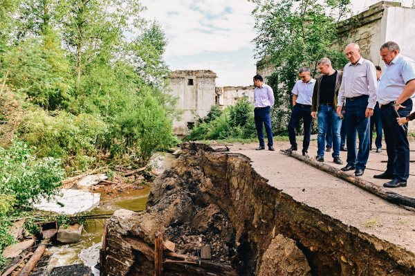 В поселке Николаевский ведутся аварийно-восстановительные работы 