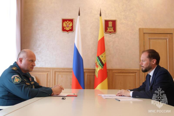 Глава МЧС России провел рабочую встречу с врио губернатора Тверской области Глава МЧС России провел рабочую встречу с врио губернатора Тверской области