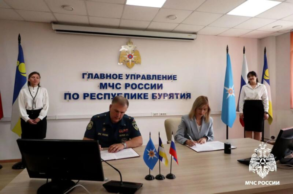 В Бурятии подписано соглашение между Главным управлением МЧС России и Уполномоченным по правам ребенка 