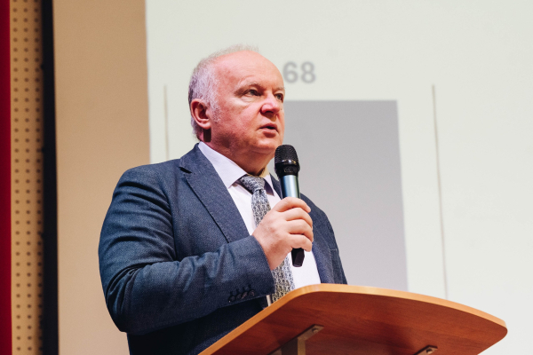 Григорий Куранов: «Бурятия является примером для страны» Григорий Куранов: «Бурятия является примером для страны»