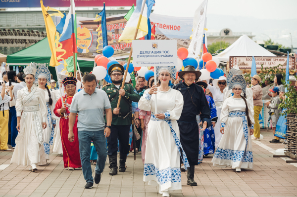 На площади Советов Улан-Удэ проходит фестиваль ТОС На площади Советов Улан-Удэ проходит фестиваль ТОС
