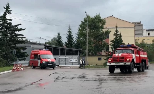 Огнеборцы МЧС России ликвидировали условный пожар на заводе в Улан-Удэ Огнеборцы МЧС России ликвидировали условный пожар на заводе в Улан-Удэ
