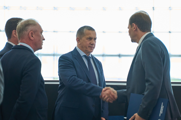 Юрий Трутнев: Приморский край и ДВФУ готовы к началу ВЭФ-2026 Юрий Трутнев: Приморский край и ДВФУ готовы к началу ВЭФ-2026