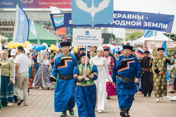 На площади Советов Улан-Удэ проходит фестиваль ТОС На площади Советов Улан-Удэ проходит фестиваль ТОС