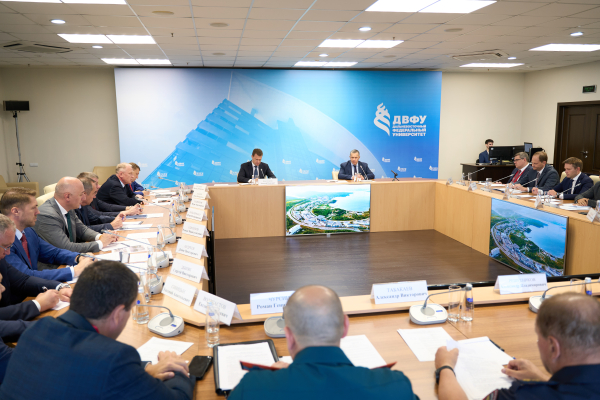 Юрий Трутнев: Приморский край и ДВФУ готовы к началу ВЭФ-2026 Юрий Трутнев: Приморский край и ДВФУ готовы к началу ВЭФ-2026
