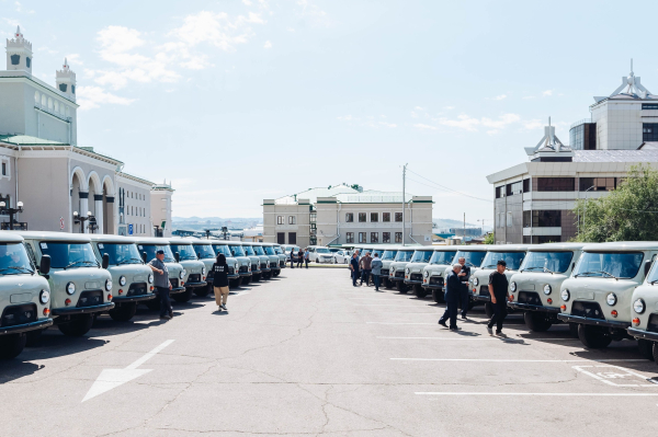 Больницы Бурятии получили 26 новых автомобилей УАЗ Больницы Бурятии получили 26 новых автомобилей УАЗ