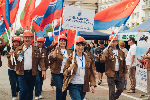 На площади Советов Улан-Удэ проходит фестиваль ТОС На площади Советов Улан-Удэ проходит фестиваль ТОС