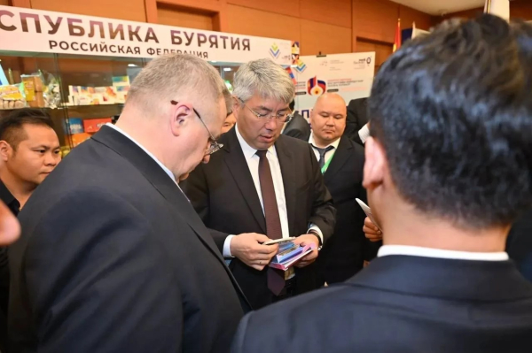 24 компании Бурятии представили свою продукцию на II Форуме регионов России и Монголии в Улан-Баторе 24 компании Бурятии представили свою продукцию на II Форуме регионов России и Монголии в Улан-Баторе