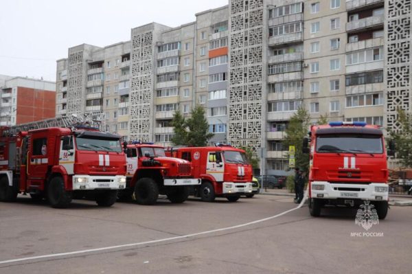 Спасение с высоты и разведка с воздуха: как прошли учения МЧС России Спасение с высоты и разведка с воздуха: как прошли учения МЧС России
