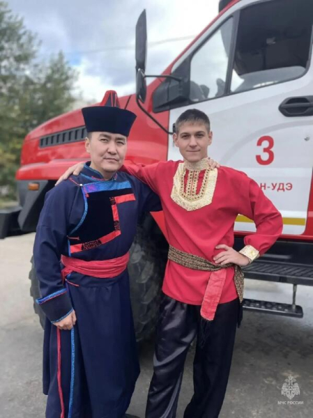Спасатели Бурятии показали культурное многообразие ведомства Спасатели Бурятии показали культурное многообразие ведомства