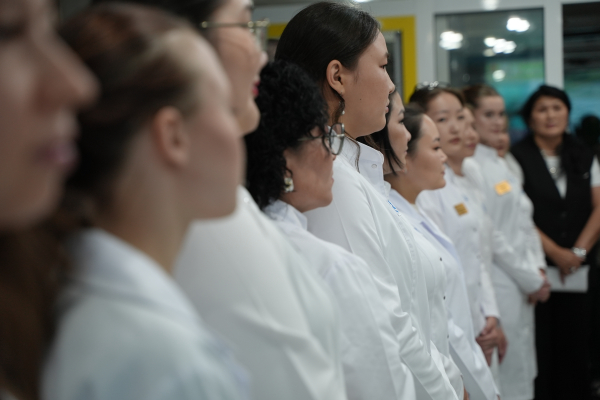 В Бурятии прошла акция «Ночь в поликлинике»: медицина встречает искусство В Бурятии прошла акция «Ночь в поликлинике»: медицина встречает искусство