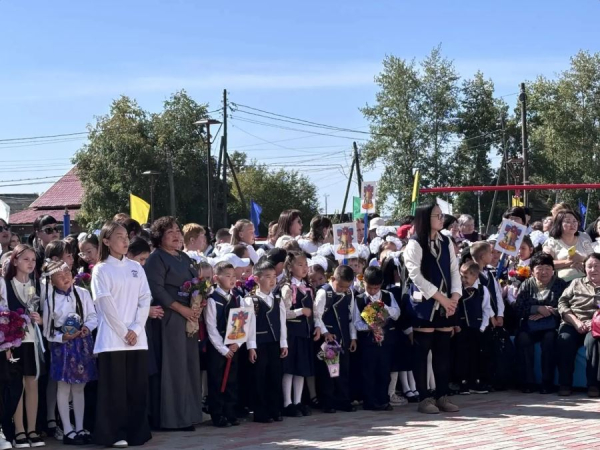 В селе Сосново-Озёрское Еравнинского района состоялось долгожданное открытие новой школы