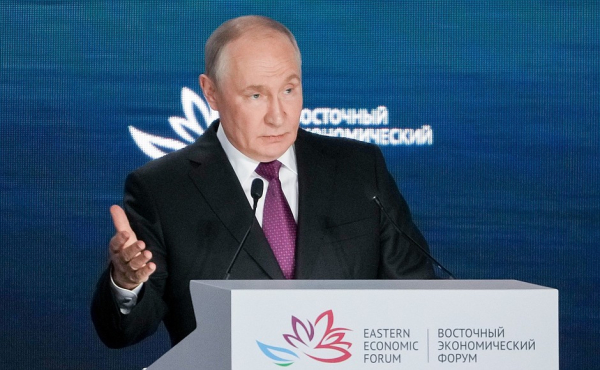 Владимир Путин: Развитие тепличного хозяйства на Дальнем Востоке и снижение стоимости электроэнергии позволят сделать продукты в макрорегионе дешевле Владимир Путин: Развитие тепличного хозяйства на Дальнем Востоке и снижение стоимости электроэнергии позволят сделать продукты в макрорегионе дешевле