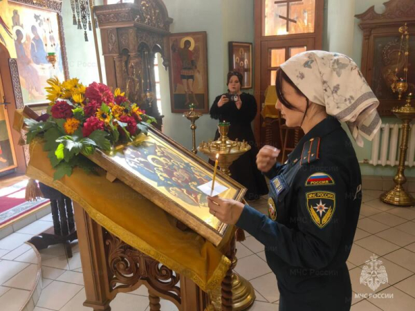 В Улан-Удэ прошел молебен в честь образа Божией Матери «Неопалимая Купина» В Улан-Удэ прошел молебен в честь образа Божией Матери «Неопалимая Купина»