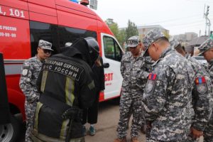 Спасение с высоты и разведка с воздуха: как прошли учения МЧС России